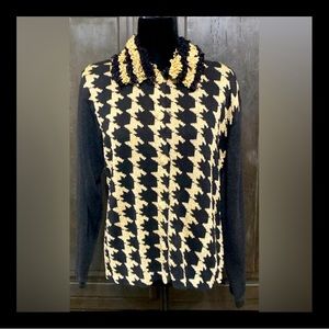 Victoria Harbour vintage gold blk sweater - Size Medium